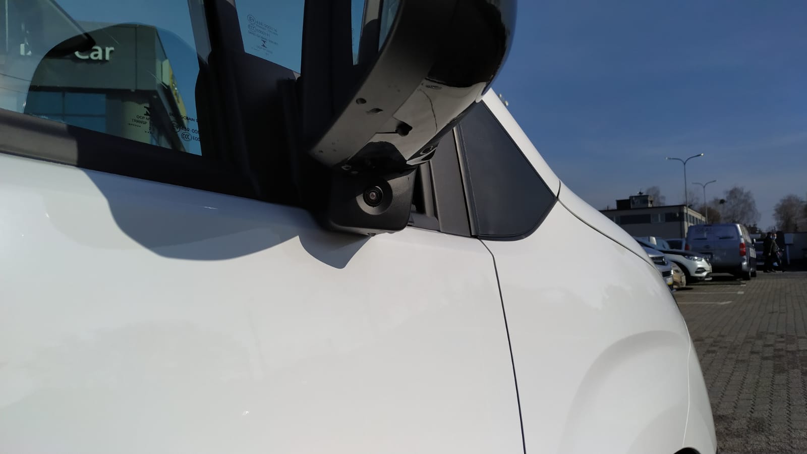 Kamera boczna, pod lusterkiem pasażera, Opel Combo Cargo
