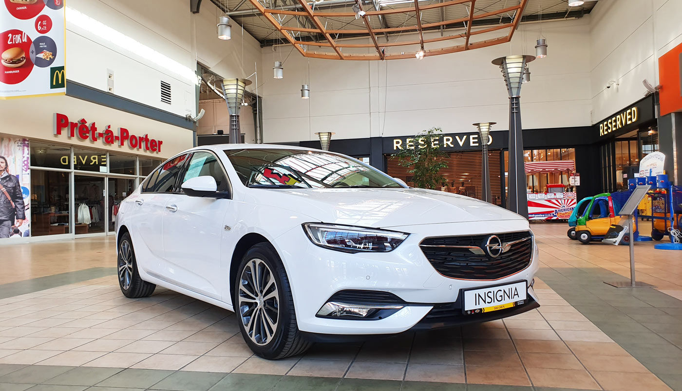 Opel Insignia Grand Sport w centrum M1
