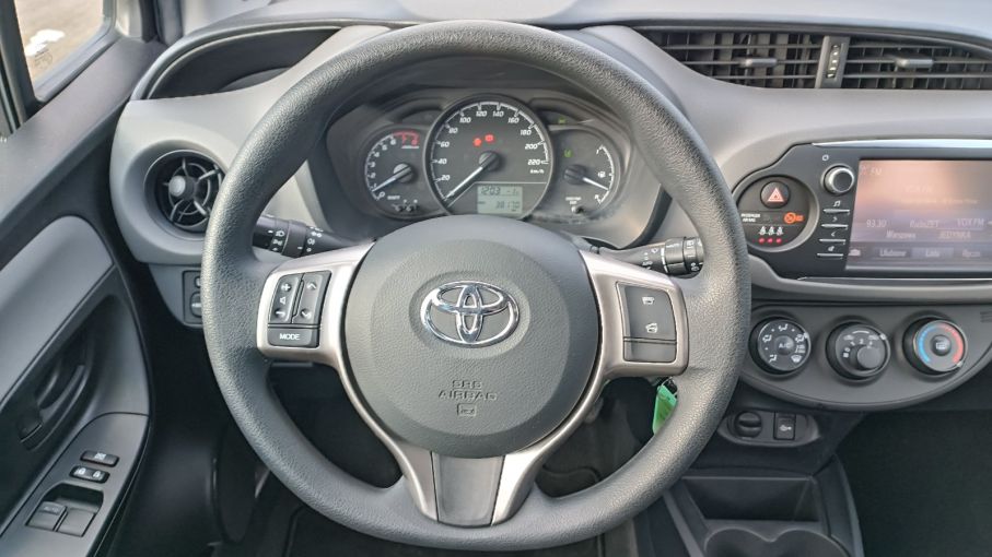 Toyota Yaris 1.5 16V Niski Przebieg Gwarancja 19