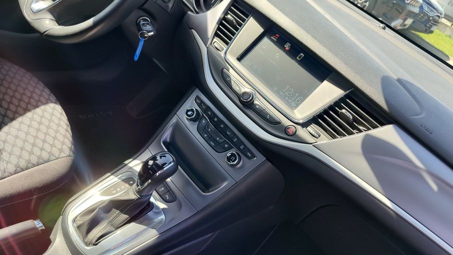 Opel Astra K 1.4T AUTOMAT Szyberdach Niski Przebieg Kolor Ekran Serwis ASO Gwarancja 17